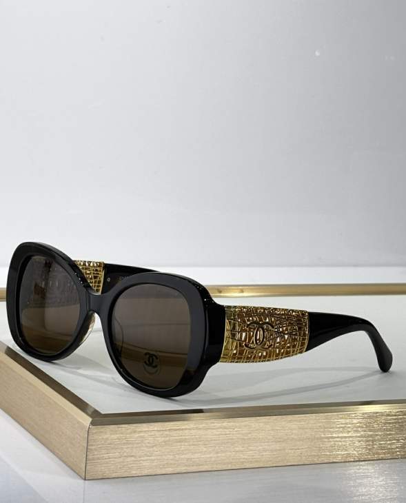 Picture of Chanel Sunglasses _SKUfw76990388fw